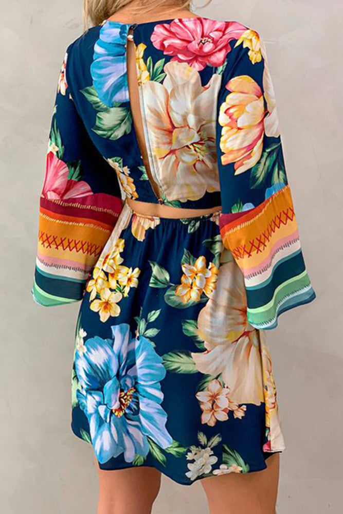 Multicolor-V-Neck-Bell-Sleeve-Floral-Short-Dress-Back-Side-Amra-Fashion